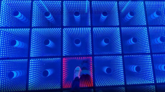 Mirror Infinity Led Dance Floor Πίστα Χορού με Απίστευτα Εφέ